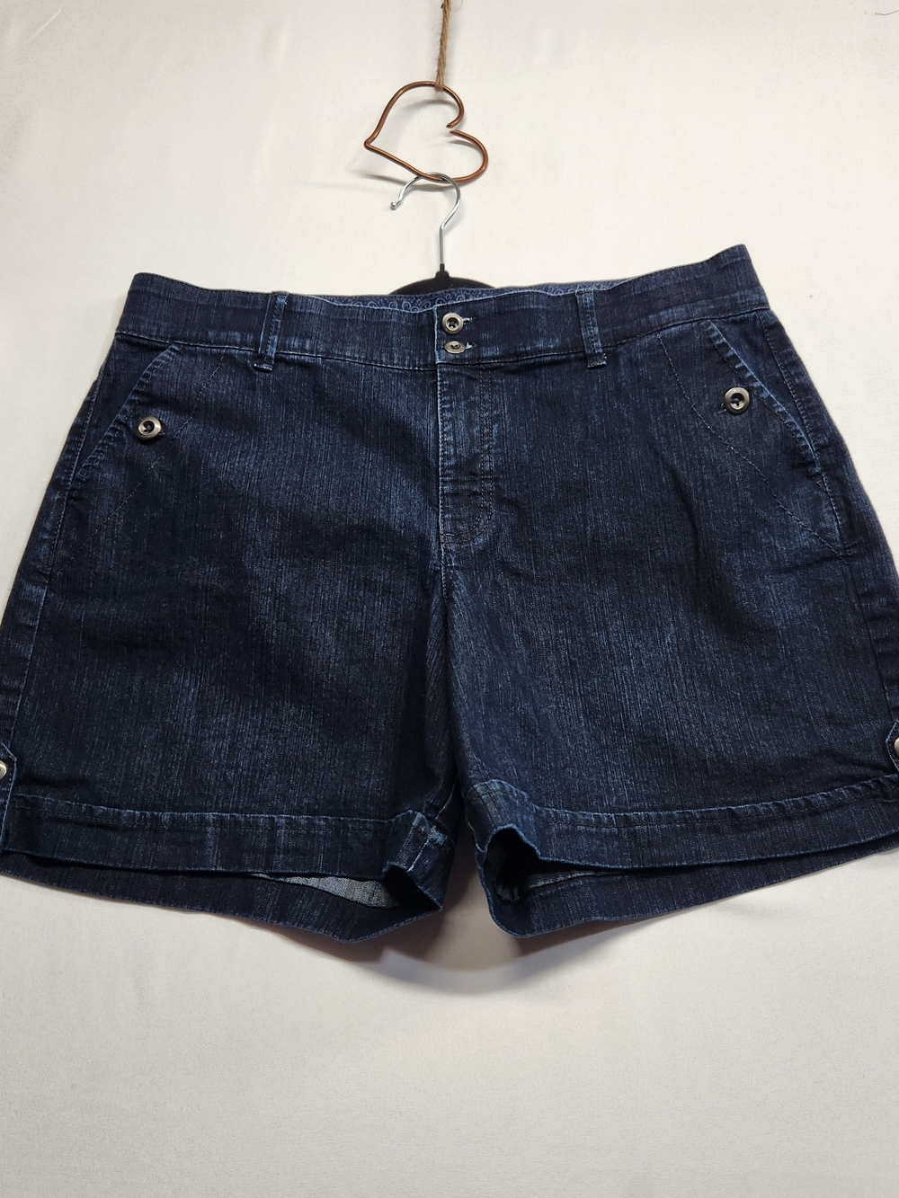 ⭐️Gloria Vanderbilt Celina Denim Walking Shorts Dark Rinse Wash Stretch Size 14